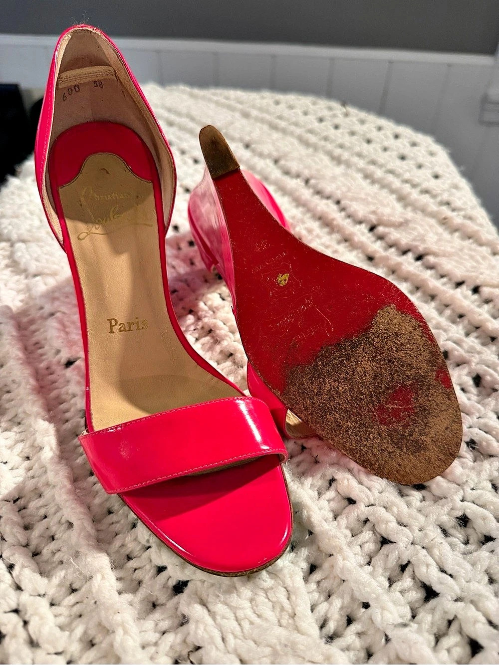 Christian Louboutin Zeppa Chick 85 Patent Leather Wedge Sandals Pink Wedge